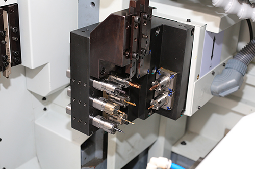 1680574183301670.jpg 后端刀具布局.jpg